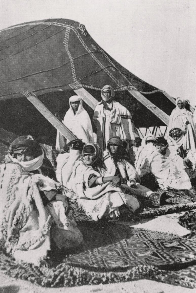 Nomad Museum - The tent in Morocco la tente au maroc 21 Cahiers 1955 fig 12
